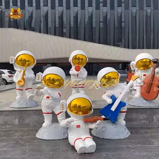 Life Size Realistic Fiberglass 3D Astronaut Wholesale Outdoor Garden Fiberglass Astronaut Statue