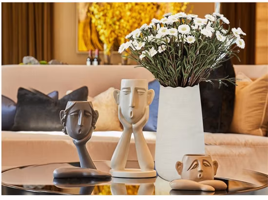 Chine Fabricant Excellente idée cadeau Art de bureau Ornement de tête en résine pour la promotion